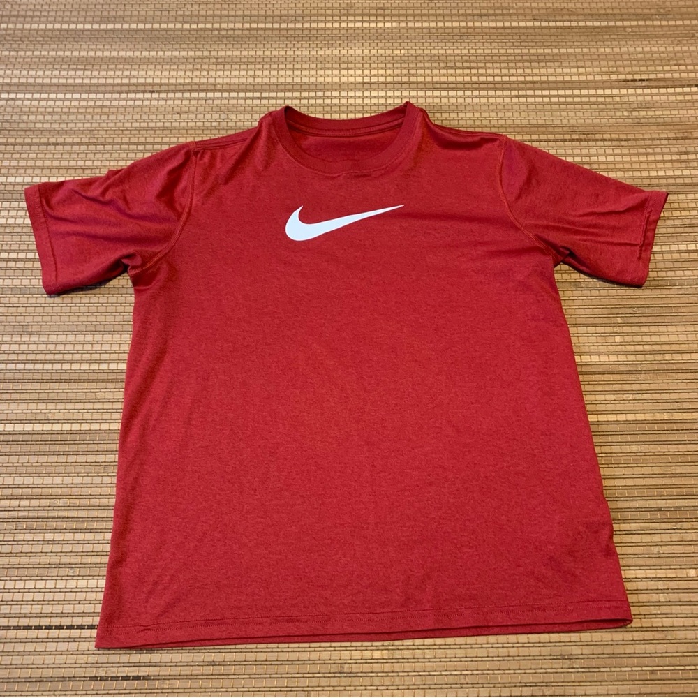 Nike Tee red shirt sleeve t shirt size XL